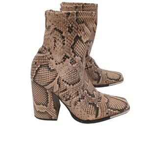 Steve Madden Snakeskin Ankle Boots Sz 6.5 Animal Exotic City Chic Chunky Block